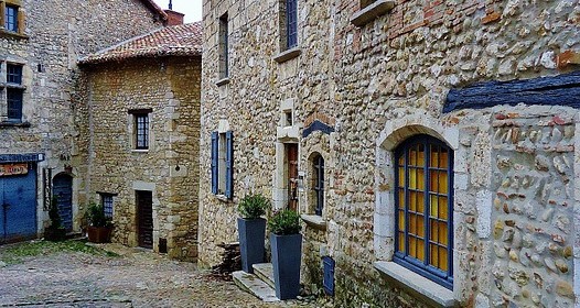 Les plus beaux villages médiévaux de France
