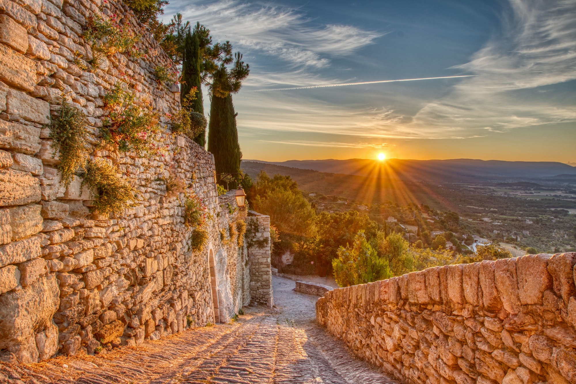 Fascinating view of the sunrise in Gordes, France